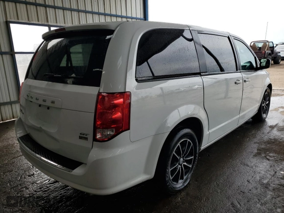 2019 Dodge Grand Caravan GT with VIN 2C4RDGEG2KR537956, listed as a Copart auction lot 50239345 with 98,138 mi miles and Clean Title. Bid and sale history available at DreamBid. Image 3.