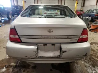 2001 Nissan Altima GXE with VIN 1N4DL01D11C184591, listed as a Copart auction lot 41699465 with 104,431 mi miles and Salvage Title. Bid and sale history available at carsss.com. Image 6.