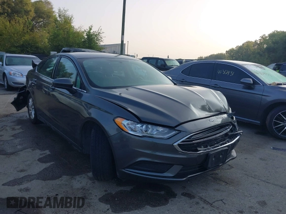 2017 Ford Fusion S with VIN 3FA6P0G76HR121500, listed as a IAAI auction lot 40308024 with 130,325 mi miles. Bid and sale history available at carsss.com. Image 1.