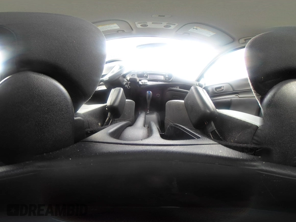2015 Toyota Prius One z VIN JTDKDTB32F1575905, wystawiony jako IAAI lot #42152447 z przebiegiem 141 061 mil mil oraz . Historia ofert i sprzedaży dostępna na DreamBid. Obrazek 19.