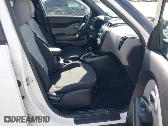 2015 Kia Soul with VIN KNDJN2A20F7134864, listed as a IAAI auction lot 41568503 with 89,627 mi miles and . Bid and sale history available at DreamBid. Image 5.