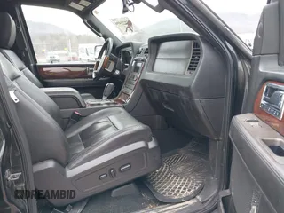 2012 Lincoln Navigator z VIN 5LMJJ2J50CEL04050, wystawiony jako IAAI lot #41659496 z przebiegiem 177 120 mil mil oraz . Historia ofert i sprzedaży dostępna na DreamBid. Obrazek 5.