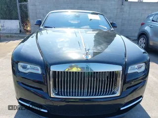 2018 Rolls-Royce Dawn z VIN SCA666D59JU115652, wystawiony jako IAAI lot #39811506 z przebiegiem 21 608 mil mil oraz . Historia ofert i sprzedaży dostępna na DreamBid. Obrazek 12.