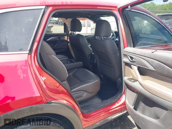 2020 Mazda CX-9 Signature with VIN JM3TCBEY4L0413789, listed as a IAAI auction lot 42097188 with 102,541 mi miles and . Bid and sale history available at carsss.com. Image 8.