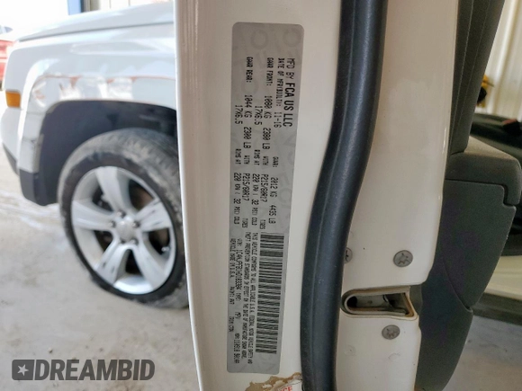 2017 Jeep Patriot Latitude с VIN 1C4NJPFB1HD183384, выставлен на аукционе Copart как лот 62372705 с пробегом 71 878 миль миль и Списание • Salvage title. История ставок и продаж доступна на DreamBid. Изображение 13.