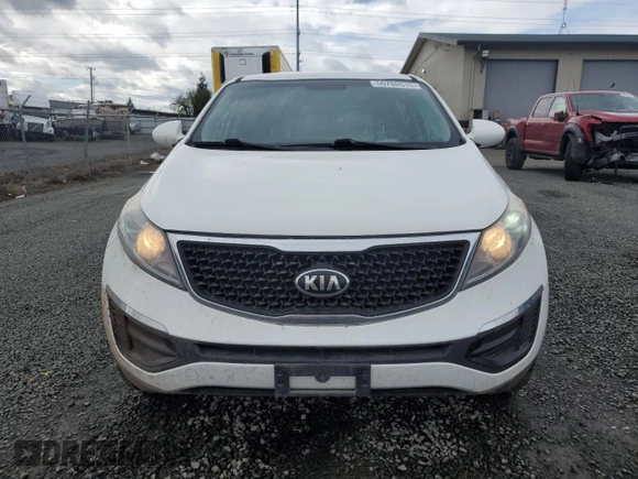 2015 Kia Sportage LX with VIN KNDPBCAC2F7742192, listed as a Copart auction lot 50786515 with 130,779 mi miles and Salvage Title. Bid and sale history available at DreamBid. Image 5.