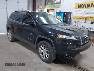 2016 Jeep Cherokee Altitude с VIN 1C4PJMCB9GW271386, выставлен на аукционе IAAI как лот 42209606 с пробегом 111 085 миль миль и . История ставок и продаж доступна на DreamBid. Изображение 1.