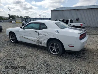 2011 Dodge Challenger z VIN 2B3CJ4DG0BH542773, wystawiony jako Copart lot #54646985 z przebiegiem 108 630 mil mil oraz Szkoda całkowita • Salvage title. Historia ofert i sprzedaży dostępna na DreamBid. Obrazek 2.