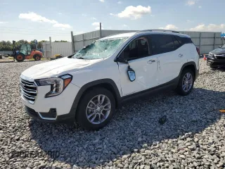 2024 GMC Terrain SLT z VIN 3GKALPEG7RL136883, wystawiony jako Copart lot #64411295 z przebiegiem 30 252 mil mil oraz Nie do naprawy • Non repairable. Historia ofert i sprzedaży dostępna na DreamBid. Obrazek 1.