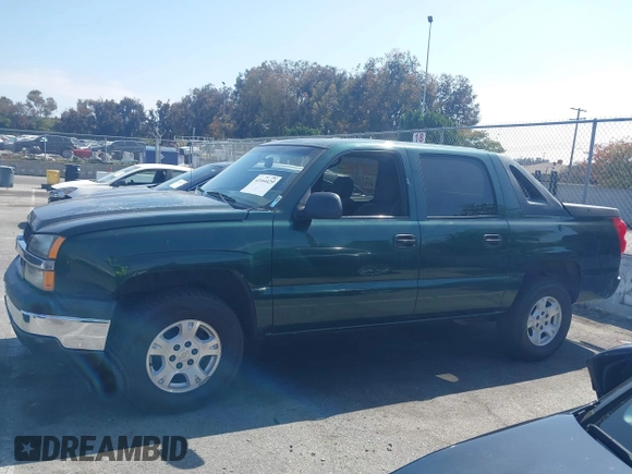 2003 Chevrolet Avalanche with VIN 3GNEC13T03G243761, listed as a IAAI auction lot 42164429 with 197,951 mi miles and . Bid and sale history available at DreamBid. Image 14.