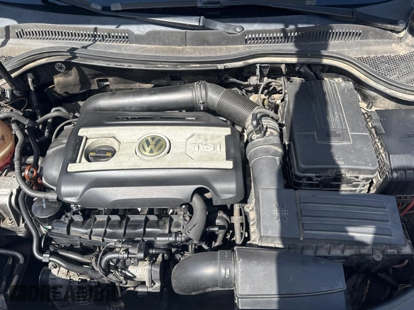 2010 Volkswagen CC Sport with VIN WVWMN7AN1AE532612, listed as a Copart auction lot 54968225 with 137,932 mi miles and Clean Title. Bid and sale history available at carsss.com. Image 7.