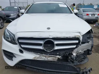 2020 Mercedes-Benz E 350 with VIN W1KZF8DB7LA818152, listed as a IAAI auction lot 41871865 with 89,101 mi miles and . Bid and sale history available at DreamBid. Image 13.