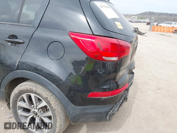 2014 Kia Sportage LX with VIN KNDPB3AC2E7639983, listed as a IAAI auction lot 41755689 with 205,078 mi miles and . Bid and sale history available at carsss.com. Image 6.