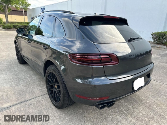 2017 Porsche Macan GTS with VIN WP1AG2A58HLB56625, listed as a Copart auction lot 56783115 with 100,933 mi miles and Clean Title. Bid and sale history available at DreamBid. Image 3.