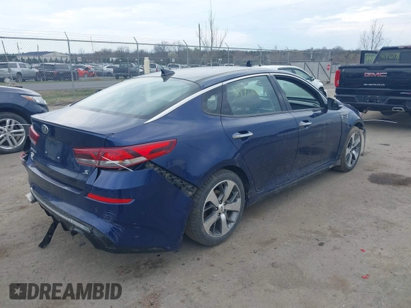 2020 Kia Optima LX with VIN 5XXGT4L35LG418172, listed as a IAAI auction lot 41871881 with 65,740 mi miles. Bid and sale history available at carsss.com. Image 4.