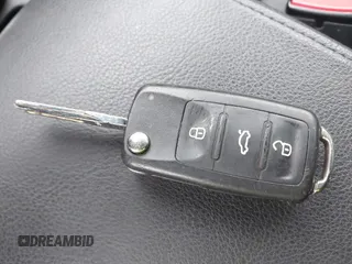 2016 Volkswagen Tiguan SEL z VIN WVGBV7AX3GW594729, wystawiony jako IAAI lot #41233805 z przebiegiem 92 997 mil mil oraz . Historia ofert i sprzedaży dostępna na DreamBid. Obrazek 11.