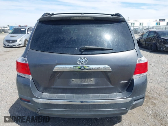 2012 Toyota Highlander Limited with VIN 5TDDK3EH8CS129178, listed as a IAAI auction lot 42025104 with 171,520 mi miles. Bid and sale history available at carsss.com. Image 16.