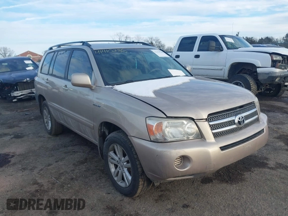 2007 Toyota Highlander Hybrid with VIN JTEGW21A370018109, listed as a IAAI auction lot 41410286 with 261,927 mi miles. Bid and sale history available at carsss.com. Image 1.