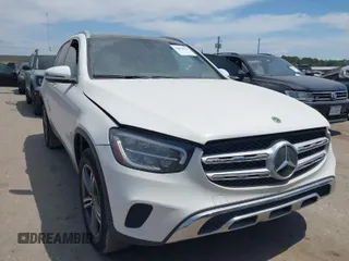 2021 Mercedes-Benz GLC with VIN W1N0G8DB5MV264998, listed as a IAAI auction lot 42070622 with 14,000 mi miles. Bid and sale history available at carsss.com. Image 1.