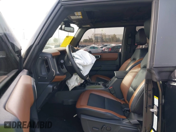 2024 Ford Bronco Outer Banks with VIN 1FMDE8BH2RLB45441, listed as a IAAI auction lot 41991322 with 4,056 mi miles and . Bid and sale history available at DreamBid. Image 5.