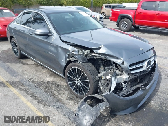 2019 Mercedes-Benz C 300 with VIN 55SWF8DB2KU300399, listed as a IAAI auction lot 41654303 with 65,826 mi miles and . Bid and sale history available at DreamBid. Image 1.