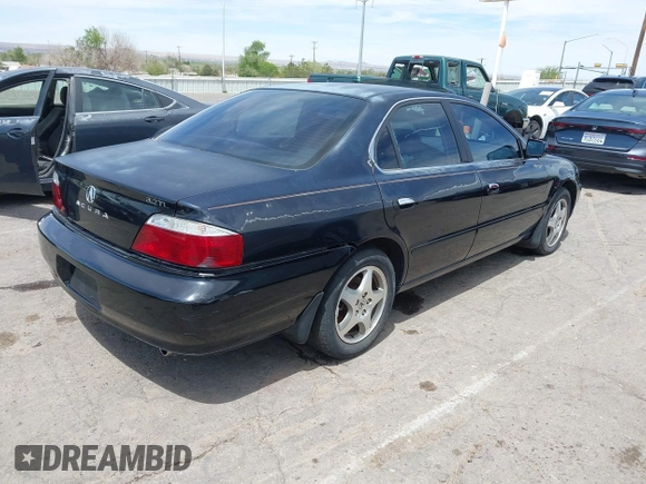 2002 Acura TL with VIN 19UUA56682A050537, listed as a IAAI auction lot 42056450 with 255,074 mi miles. Bid and sale history available at carsss.com. Image 4.