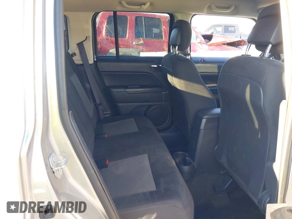 2017 Jeep Patriot Sport SE with VIN 1C4NJPBA7HD116446, listed as a IAAI auction lot 41406876 with Not provided miles and . Bid and sale history available at DreamBid. Image 8.