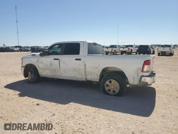 2024 Ram 2500 Big Horn z VIN 3C6UR5DL6RG156245, wystawiony jako Copart lot #51162525 z przebiegiem 46 743 mil mil oraz Szkoda całkowita • Salvage title. Historia ofert i sprzedaży dostępna na DreamBid. Obrazek 2.