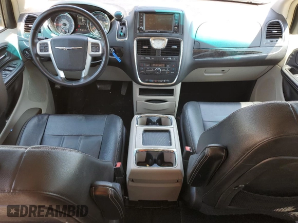 2016 Chrysler Town & Country Touring with VIN 2C4RC1BG4GR193560, listed as a Copart auction lot 53730055 with 132,552 mi miles and Salvage Title. Bid and sale history available at DreamBid. Image 8.