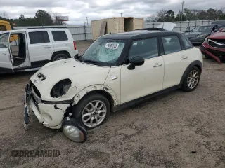 2015 MINI Cooper Hardtop 4 Door S with VIN WMWXU3C57FT892067, listed as a Copart auction lot 46987555 with 66,235 mi miles and Salvage Title. Bid and sale history available at carsss.com. Image 1.