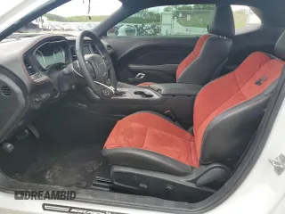 2023 Dodge Challenger R/T Scat Pack z VIN 2C3CDZFJ9PH625657, wystawiony jako Copart lot #56587905 z przebiegiem 7 147 mil mil oraz Szkoda całkowita • Salvage title. Historia ofert i sprzedaży dostępna na DreamBid. Obrazek 7.