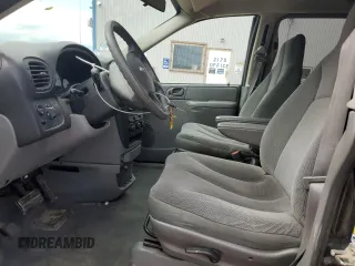 2005 Dodge Caravan SE z VIN 1D4GP24R45B245977, wystawiony jako Copart lot #58262555 z przebiegiem 254 176 mil mil oraz Czysty tytuł • Clean title. Historia ofert i sprzedaży dostępna na DreamBid. Obrazek 7.
