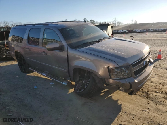2007 Chevrolet Suburban LT with VIN 1GNFK16317J285377, listed as a Copart auction lot 89133975 with 225,840 mi miles and Salvage Title. Bid and sale history available at carsss.com. Image 4.
