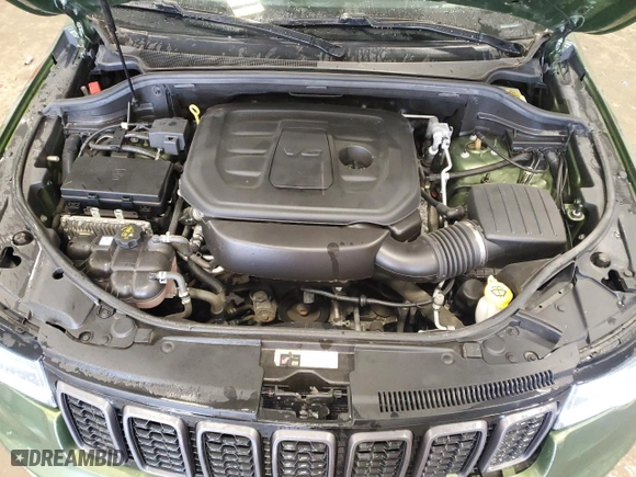 2019 Jeep Grand Cherokee Trailhawk with VIN 1C4RJFLG5KC810600, listed as a Copart auction lot 43541915 with 82,165 mi miles and Salvage Title. Bid and sale history available at carsss.com. Image 12.