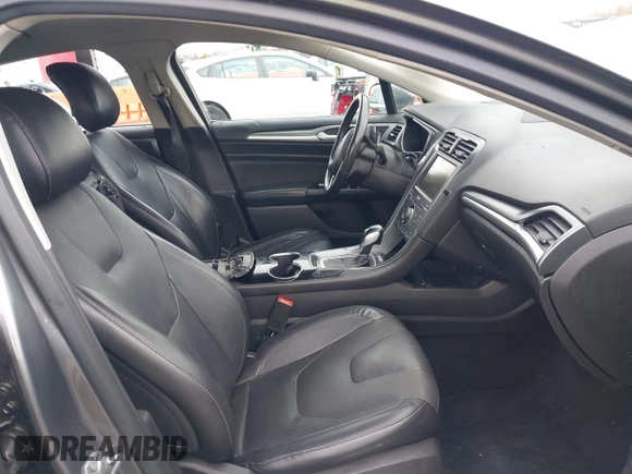 2014 Ford Fusion Titanium with VIN 3FA6P0K9XER271369, listed as a IAAI auction lot 41622854 with 187,471 mi miles. Bid and sale history available at carsss.com. Image 5.