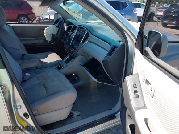 2007 Toyota Highlander with VIN JTEGD21A570167742, listed as a IAAI auction lot 41846638 with 171,518 mi miles. Bid and sale history available at carsss.com. Image 5.