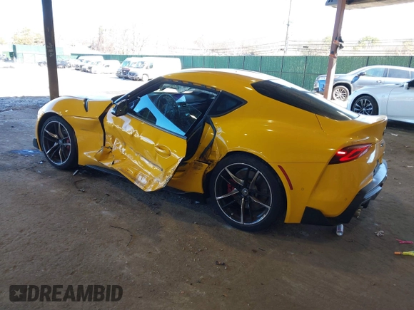 2021 Toyota Supra 3.0 with VIN WZ1DB0C03MW042951, listed as a IAAI auction lot 41900583 with 16,695 mi miles and . Bid and sale history available at DreamBid. Image 3.