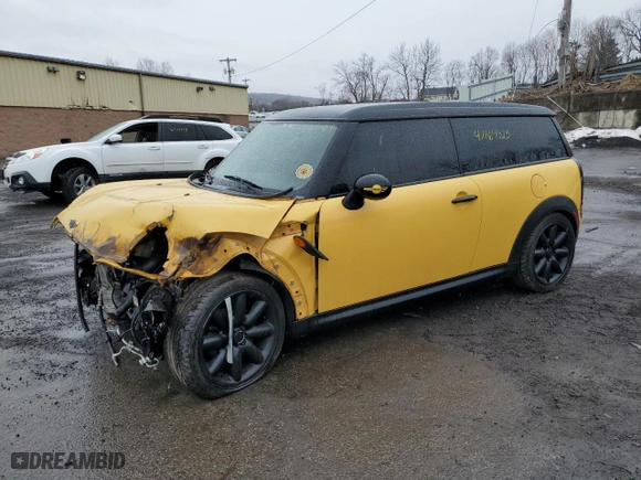 2008 MINI Cooper Clubman with VIN WMWML33518TJ46609, listed as a Copart auction lot 54656945 with 0 mi miles and Non Repairable. Bid and sale history available at carsss.com. Image 1.