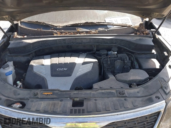 2014 Kia Sorento LX with VIN 5XYKT4A73EG482046, listed as a IAAI auction lot 41811727 with 157,845 mi miles and . Bid and sale history available at carsss.com. Image 10.