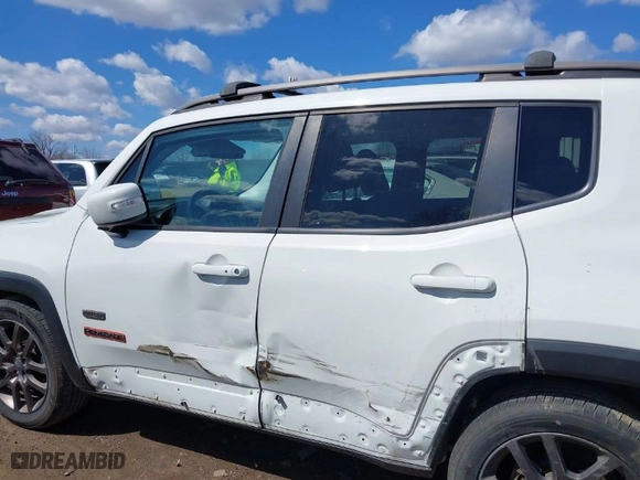 2016 Jeep Renegade Latitude with VIN ZACCJABT4GPC65046, listed as a IAAI auction lot 41882848 with 128,486 mi miles. Bid and sale history available at carsss.com. Image 15.
