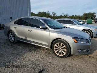 2013 Volkswagen Passat SEL Premium with VIN 1VWCH7A34DC039411, listed as a Copart auction lot 72908294 with 129,948 mi miles and Salvage Title. Bid and sale history available at carsss.com. Image 4.