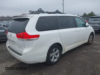 2012 Toyota Sienna LE AAS with VIN 5TDKK3DC0CS232950, listed as a IAAI auction lot 41988953 with 315,165 mi miles. Bid and sale history available at carsss.com. Image 4.
