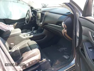 2018 Chevrolet Traverse LT Leather with VIN 1GNEVHKW3JJ263271, listed as a IAAI auction lot 41879774 with 108,843 mi miles. Bid and sale history available at carsss.com. Image 5.