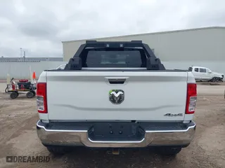 2019 Ram 2500 Big Horn with VIN 3C6UR5DL7KG587151, listed as a IAAI auction lot 42086628 with 137,868 mi miles. Bid and sale history available at carsss.com. Image 16.
