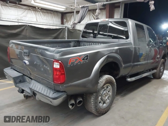 2014 Ford F-250 XL with VIN 1FT7W2BT5EEA90059, listed as a IAAI auction lot 42160901 with 123,975 mi miles and . Bid and sale history available at DreamBid. Image 4.