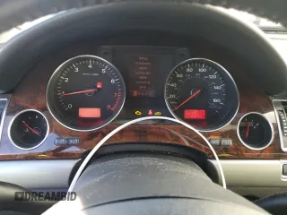 2006 Audi A8 4.2L z VIN WAUML44E46N025255, wystawiony jako Copart lot #48436035 z przebiegiem 150 567 mil mil oraz Tytuł czysty. Historia ofert i sprzedaży dostępna na DreamBid. Obrazek 9.