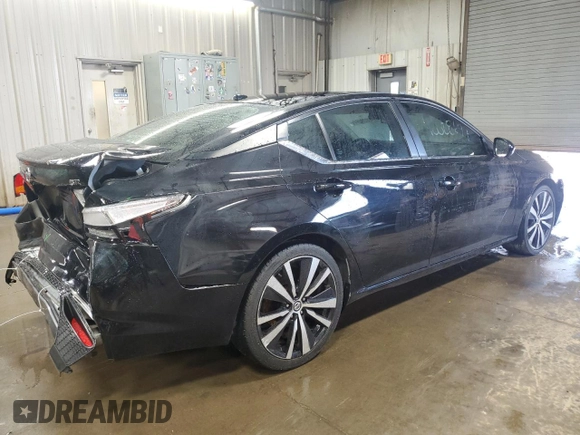 2019 Nissan Altima SR with VIN 1N4BL4CV8KC258935, listed as a Copart auction lot 70028694 with 97,267 mi miles and Salvage Title. Bid and sale history available at carsss.com. Image 3.