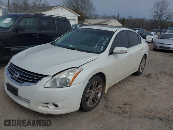 2010 Nissan Altima 3.5 SR with VIN 1N4BL2AP9AN472392, listed as a IAAI auction lot 41756373 with 225,735 mi miles. Bid and sale history available at carsss.com. Image 2.