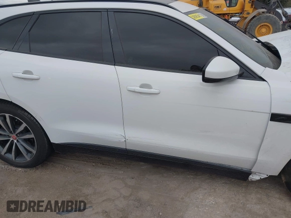 2023 Jaguar F-Pace S with VIN SADCJ2EX4PA706442, listed as a IAAI auction lot 41420354 with 19,323 mi miles and . Bid and sale history available at DreamBid. Image 13.
