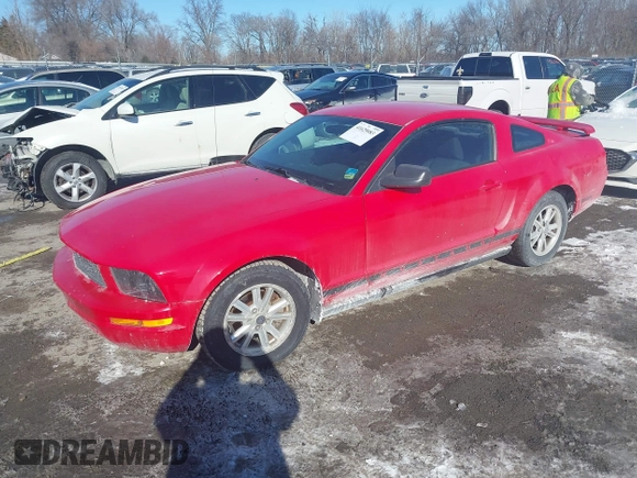 2006 Ford Mustang Standard with VIN 1ZVFT80N465261264, listed as a IAAI auction lot 41629083 with 85,945 mi miles. Bid and sale history available at carsss.com. Image 17.